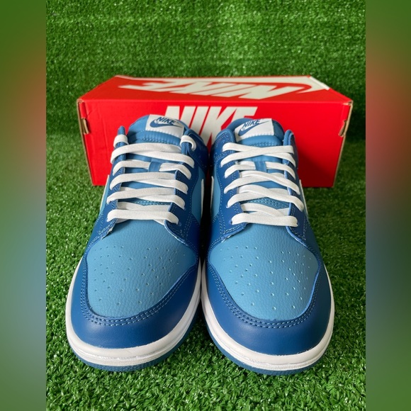 Dunk Low - Picture 2 of 4